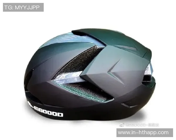 东契奇调侃海斯骑车太危险呼吁大家佩戴头盔安全出行