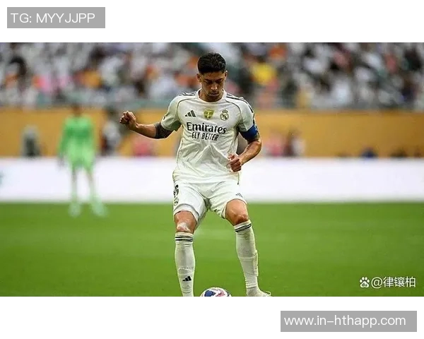 巴尔韦德幽默回应庆祝方式称孩子或会模仿打自己