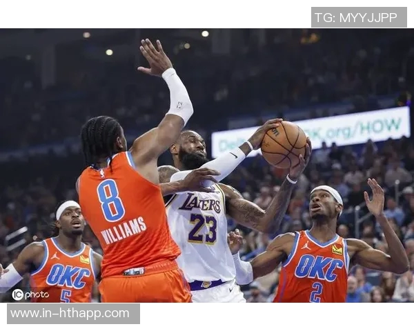 浓眉半场表现抢眼16分8篮板领衔全队助力胜利 浓眉半场表现抢眼16分8篮板领衔全队助力胜利